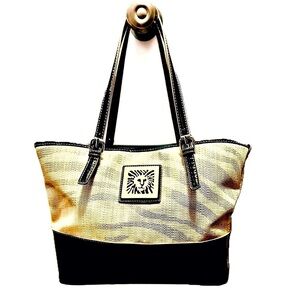👜✨ ANNE KLEIN Gold Woven & Black Patent Tote | 16”‎ x 10” | Bright Pink Lining